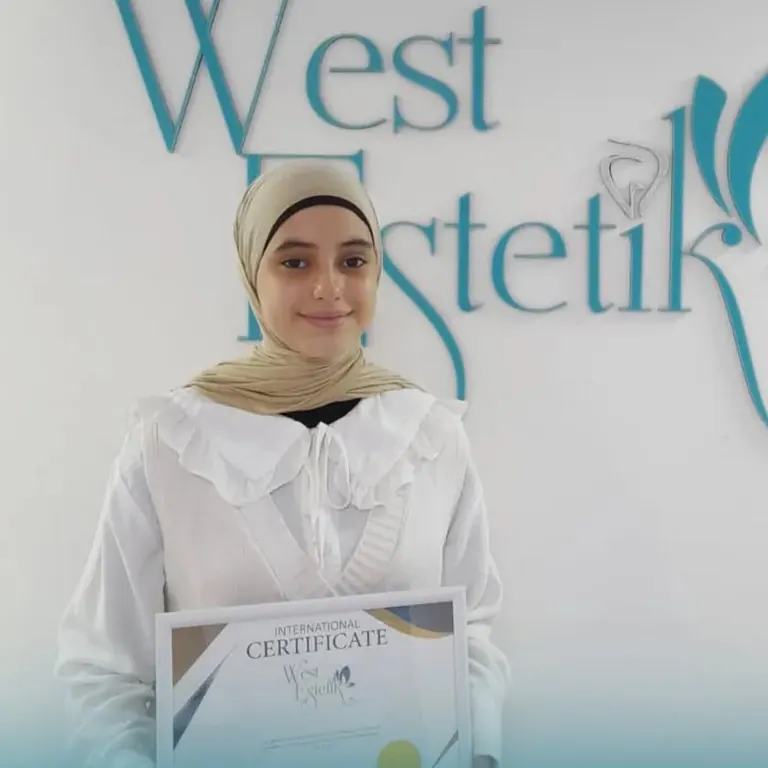 Kosmetologiya kursu: məzun sertifikatı ilə